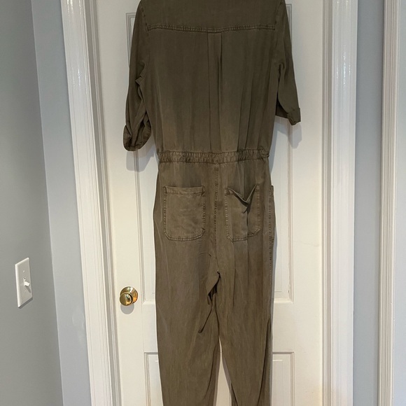 Sundance jumpsuit size large army green - Picture 3 of 3